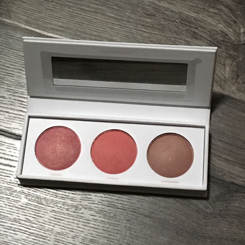 Trio Blush Kit